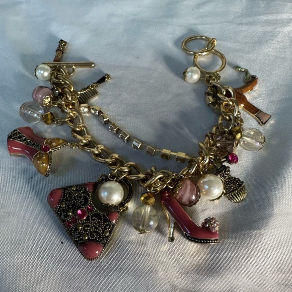 Goldtone and pink enamel charm statement bracelet - Picture 5 of 5